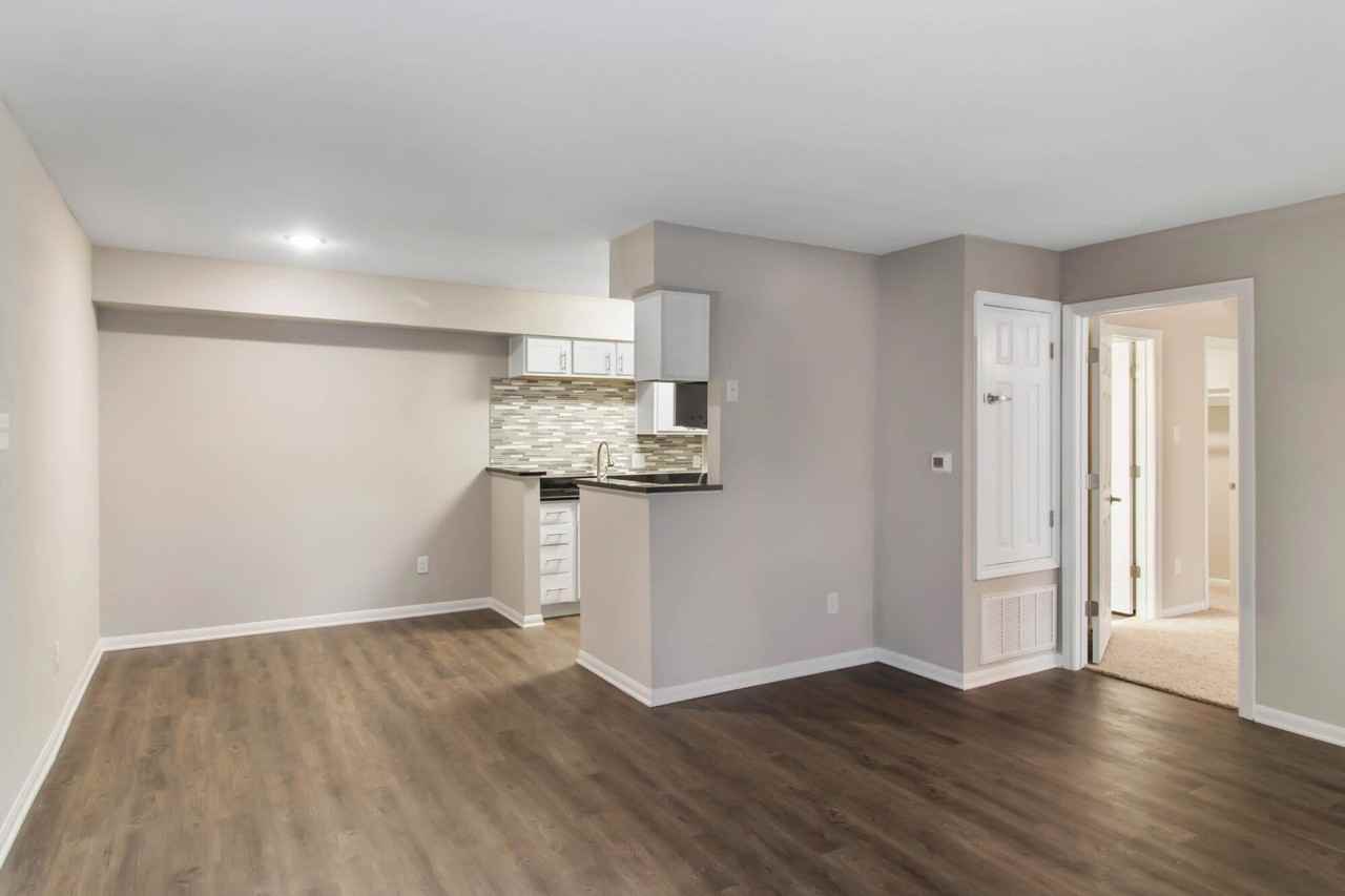 Sage Hollow Apartments - Photo 4 of 11