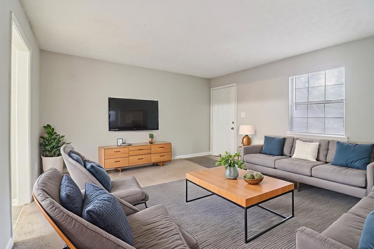 Meadow Crossing - Photo 6 of 22