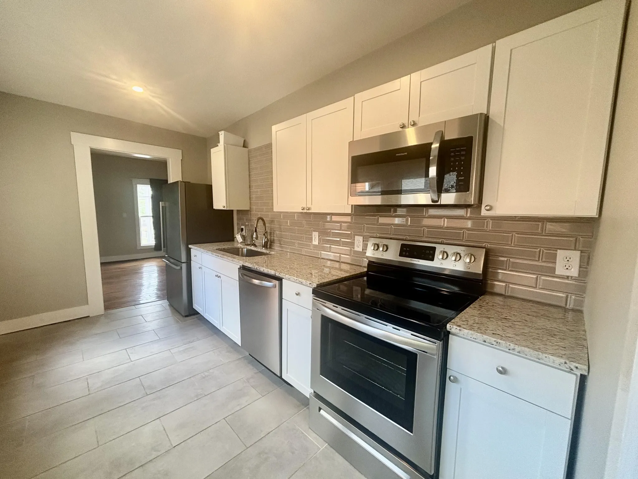 605 Taylor Ave - Photo 3 of 8