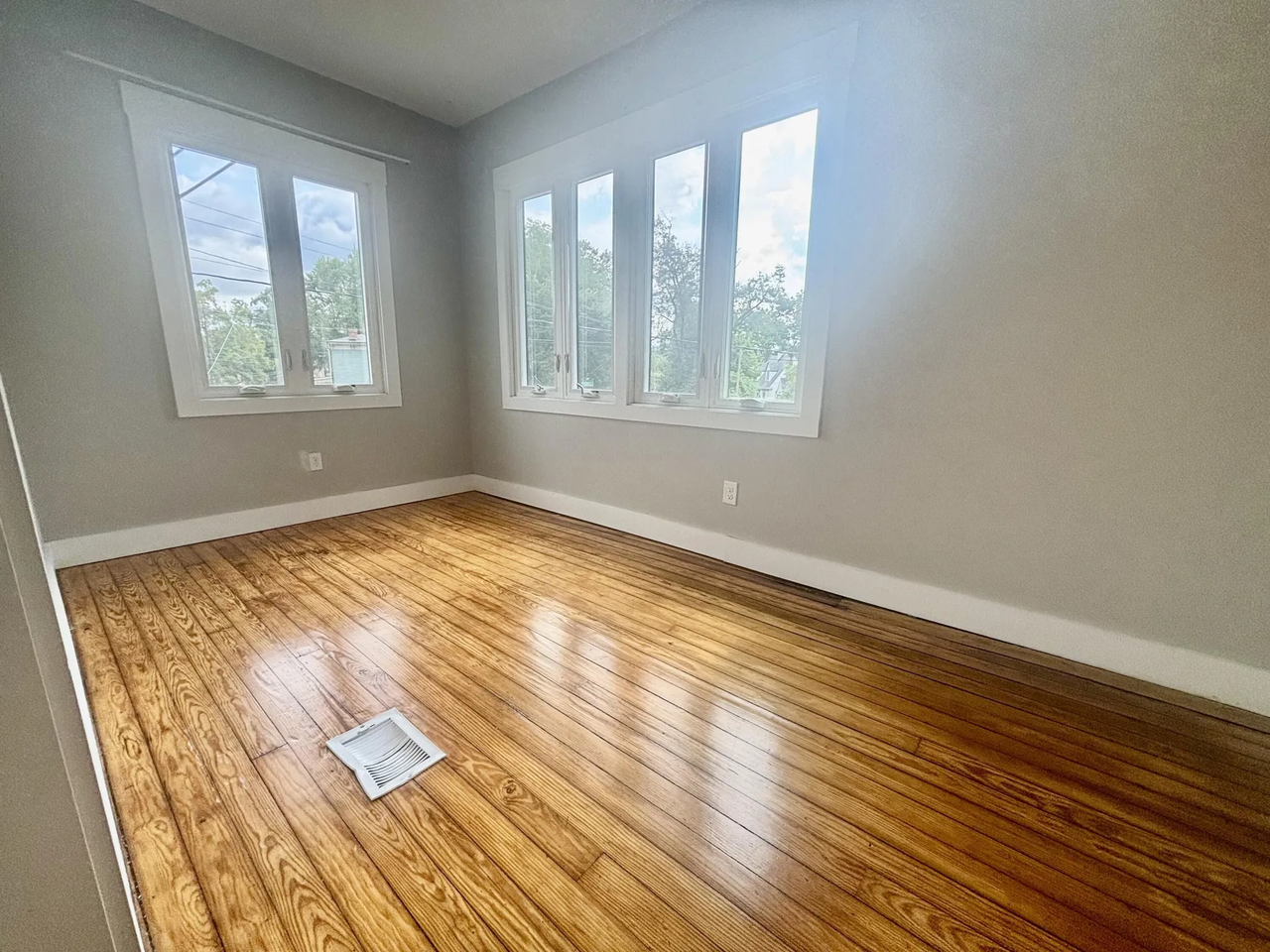 605 Taylor Ave - Photo 6 of 8