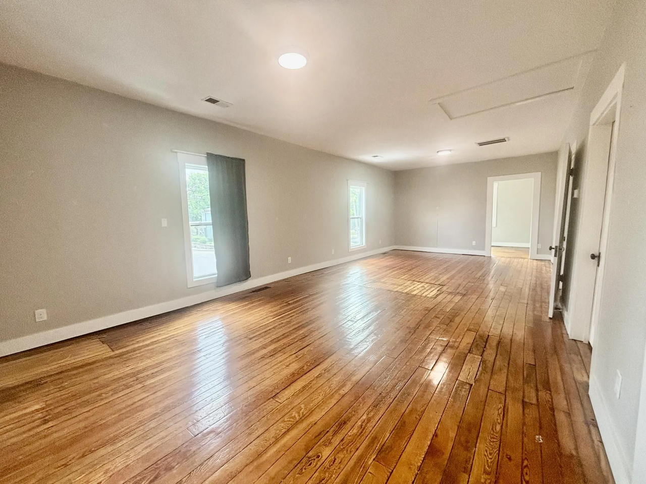 605 Taylor Ave - Photo 7 of 8