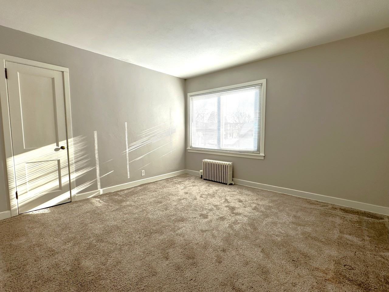 117 Birch Street South, #8 - Photo 7 of 9