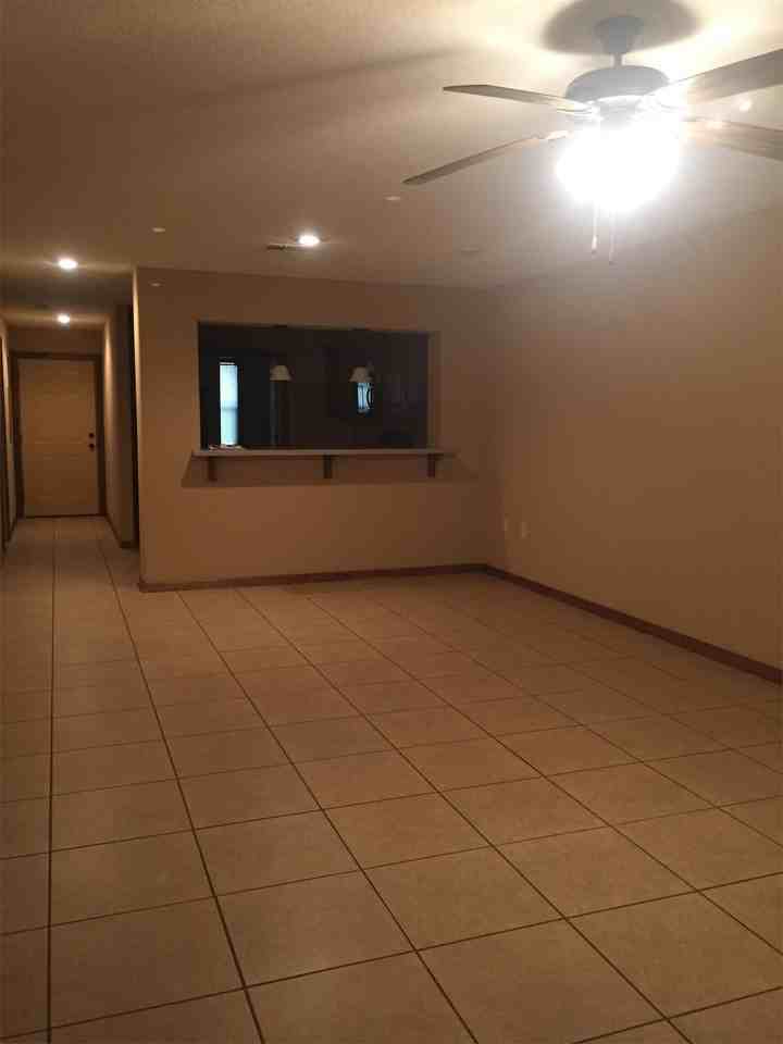 Mossy Villa - Photo 3 of 10