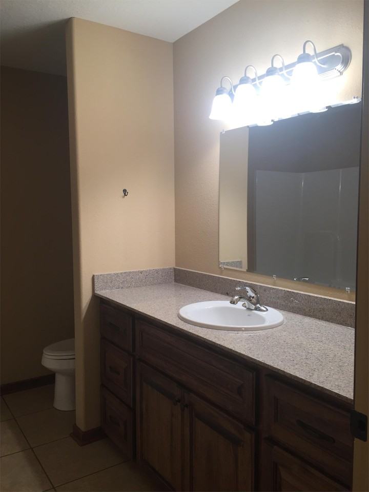 Mossy Villa - Photo 7 of 10