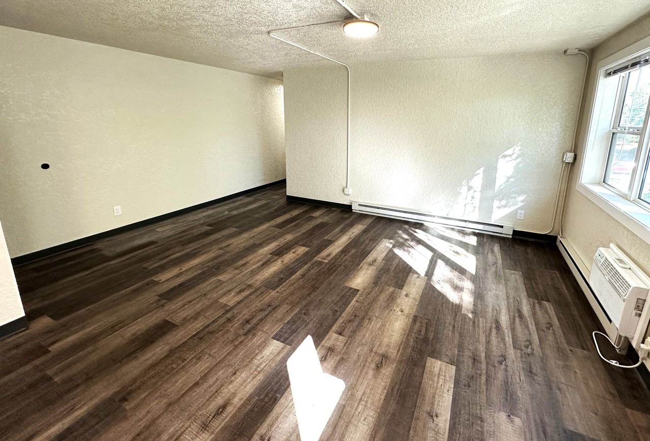 1019 N 2nd St - 12 Plex - Photo 3 of 50