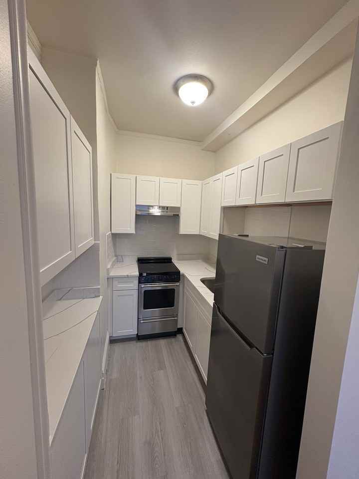 Arsenal Square Trust - Photo 5 of 42