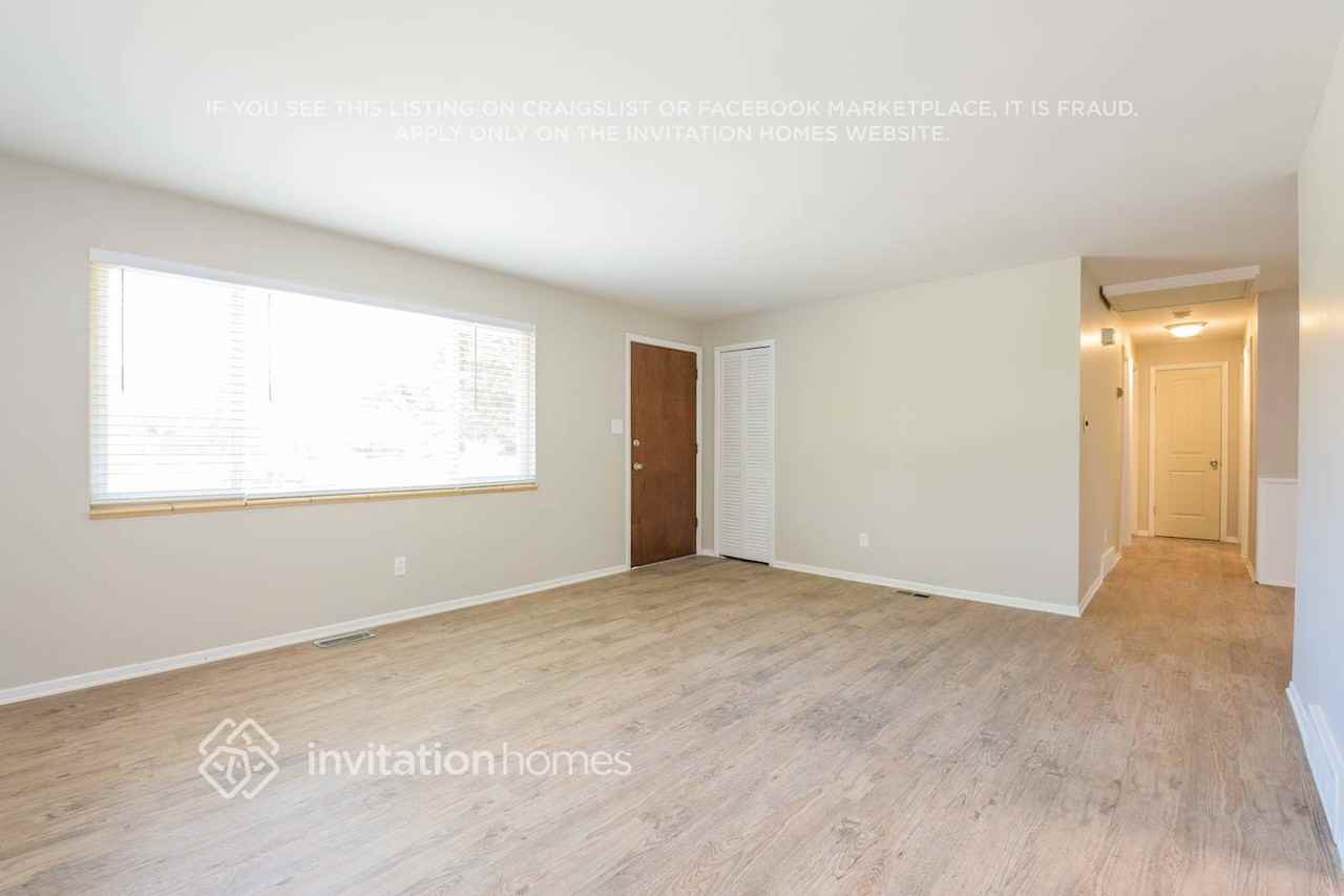 641 E Geddes Ave - Photo 2 of 16
