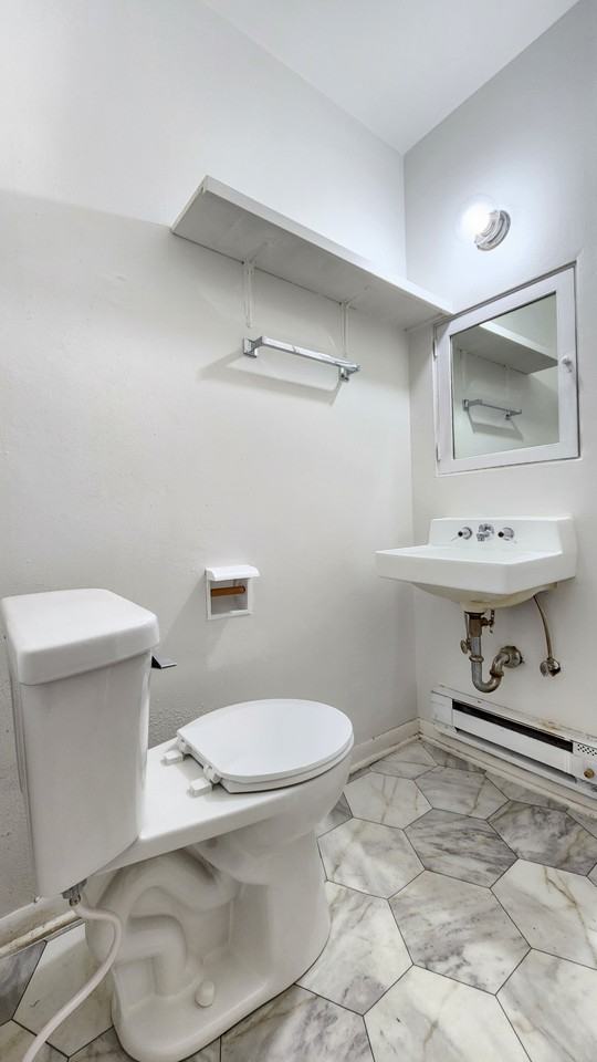 1258 10th St. North - Photo 5 of 35