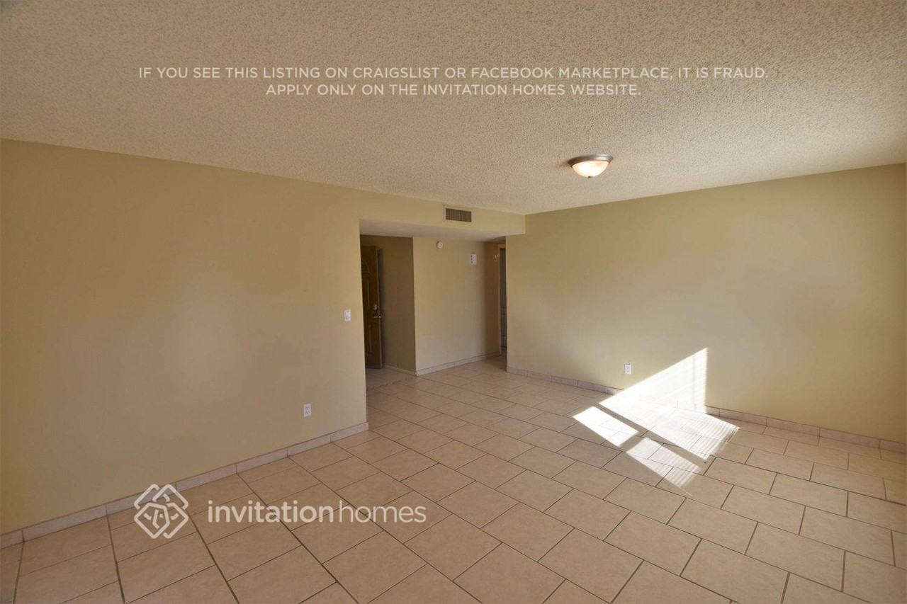 6007 W Banff Ln - Photo 4 of 18