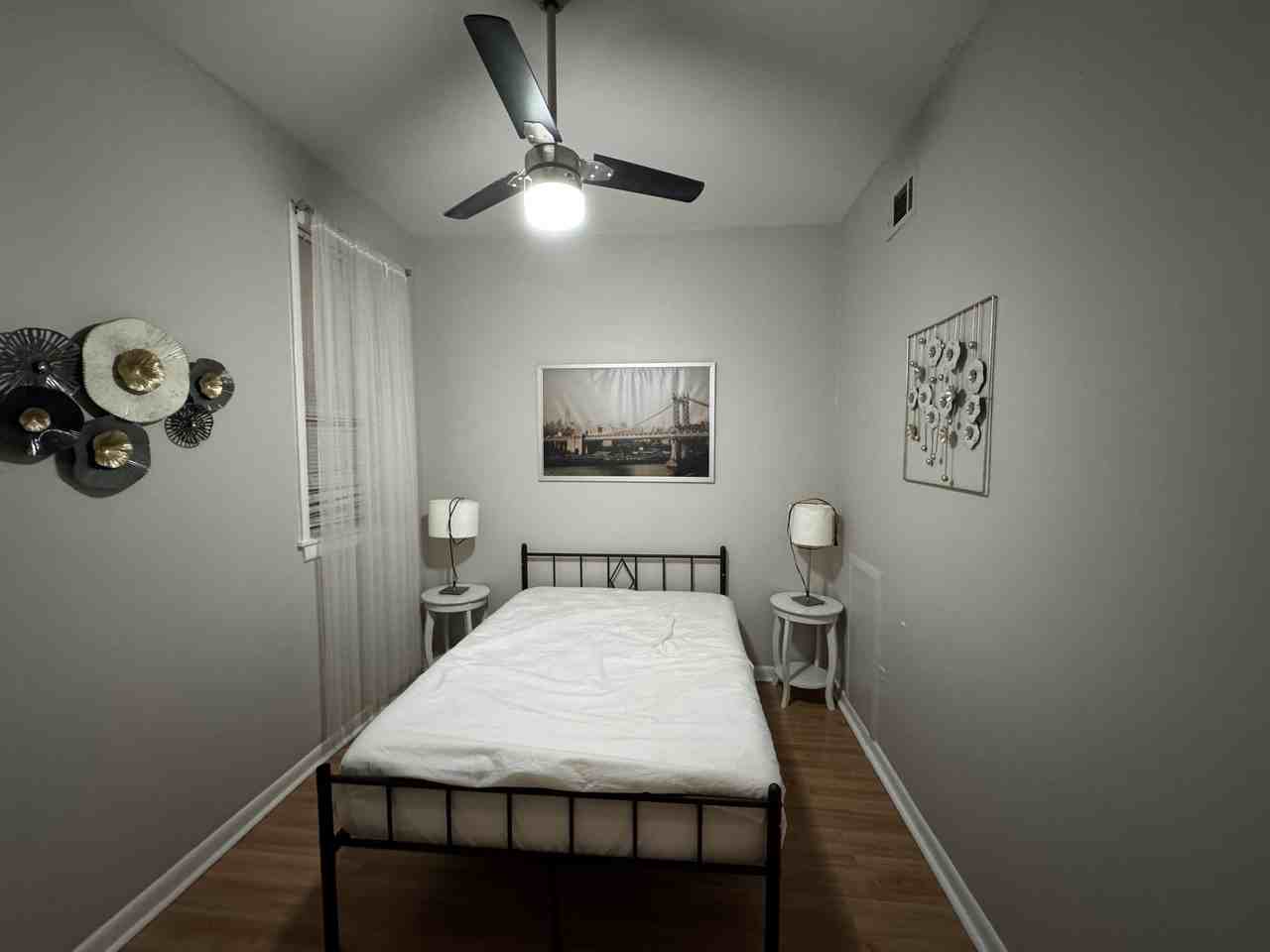 808 S. 10th St - Photo 5 of 9