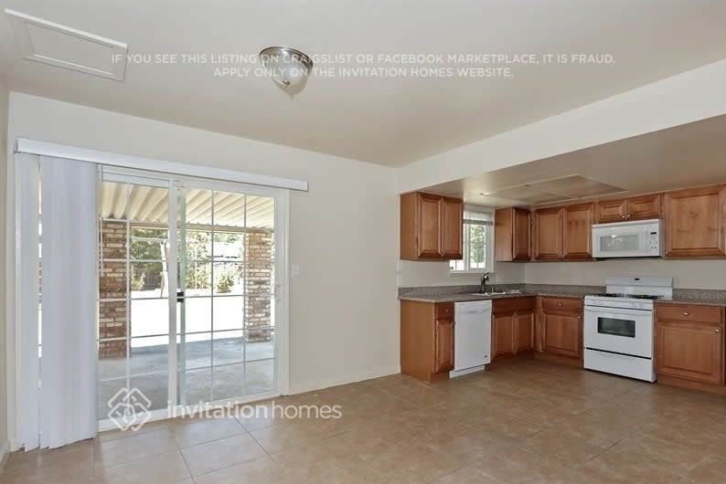 522 San Remo Ct - Photo 3 of 17