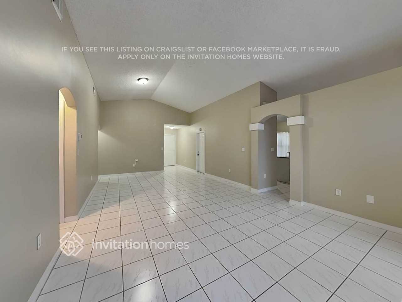 15745 Sw 82nd St - Photo 3 of 19