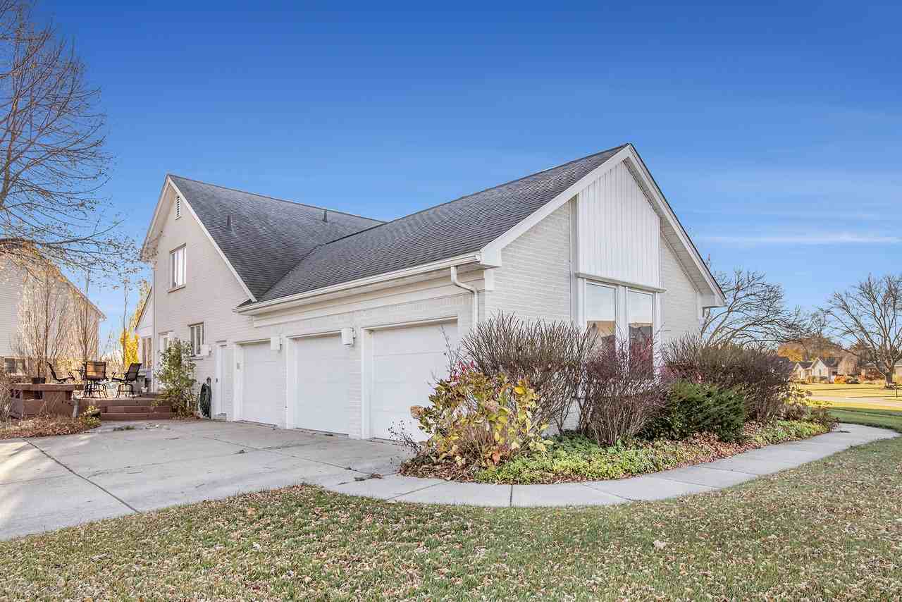 46425 Palmer Dr - Photo 2 of 39