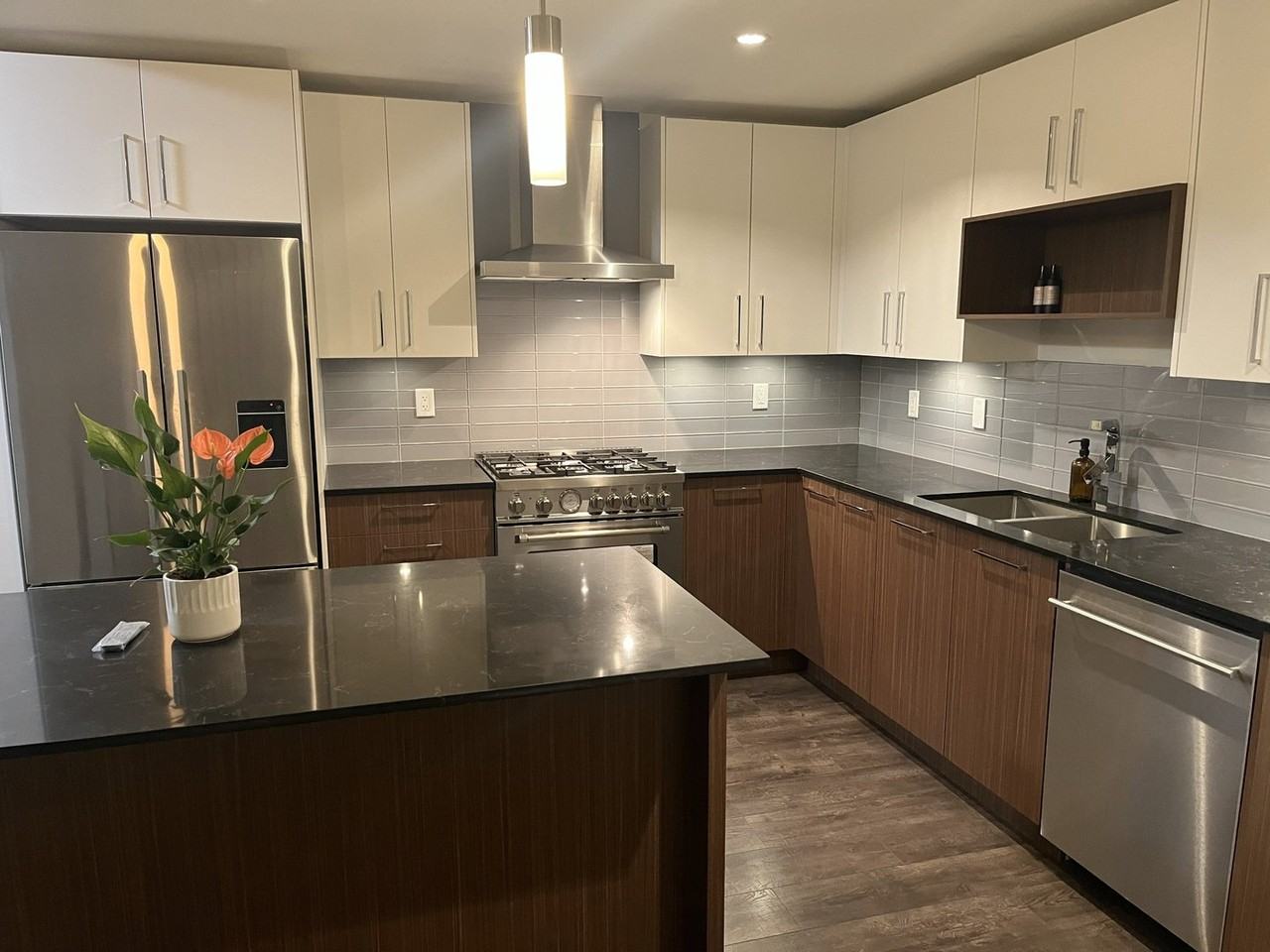 13040 No. 2 Rd - Photo 2 of 14