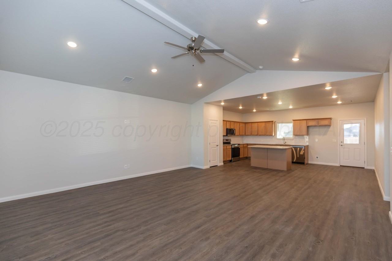 Buck St - Photo 5 of 30