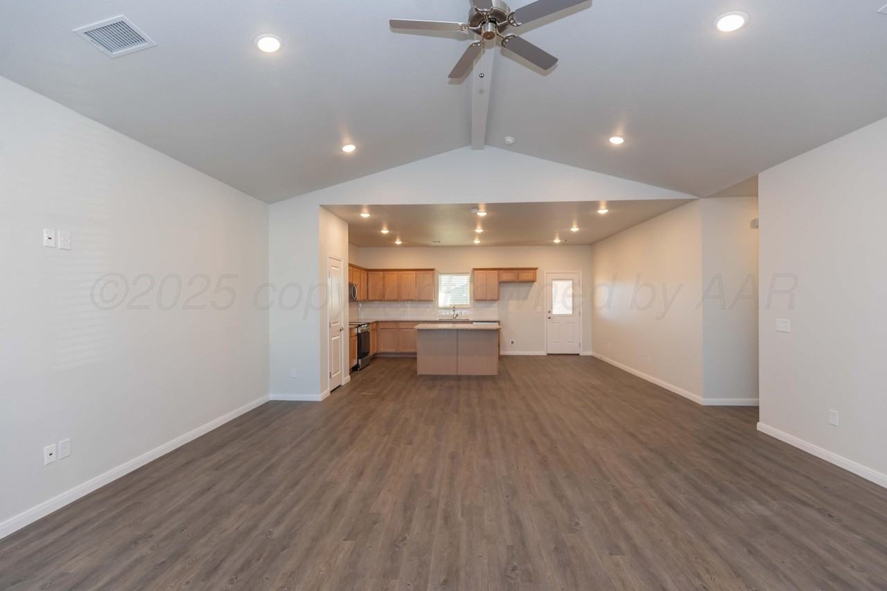 Buck St - Photo 6 of 30