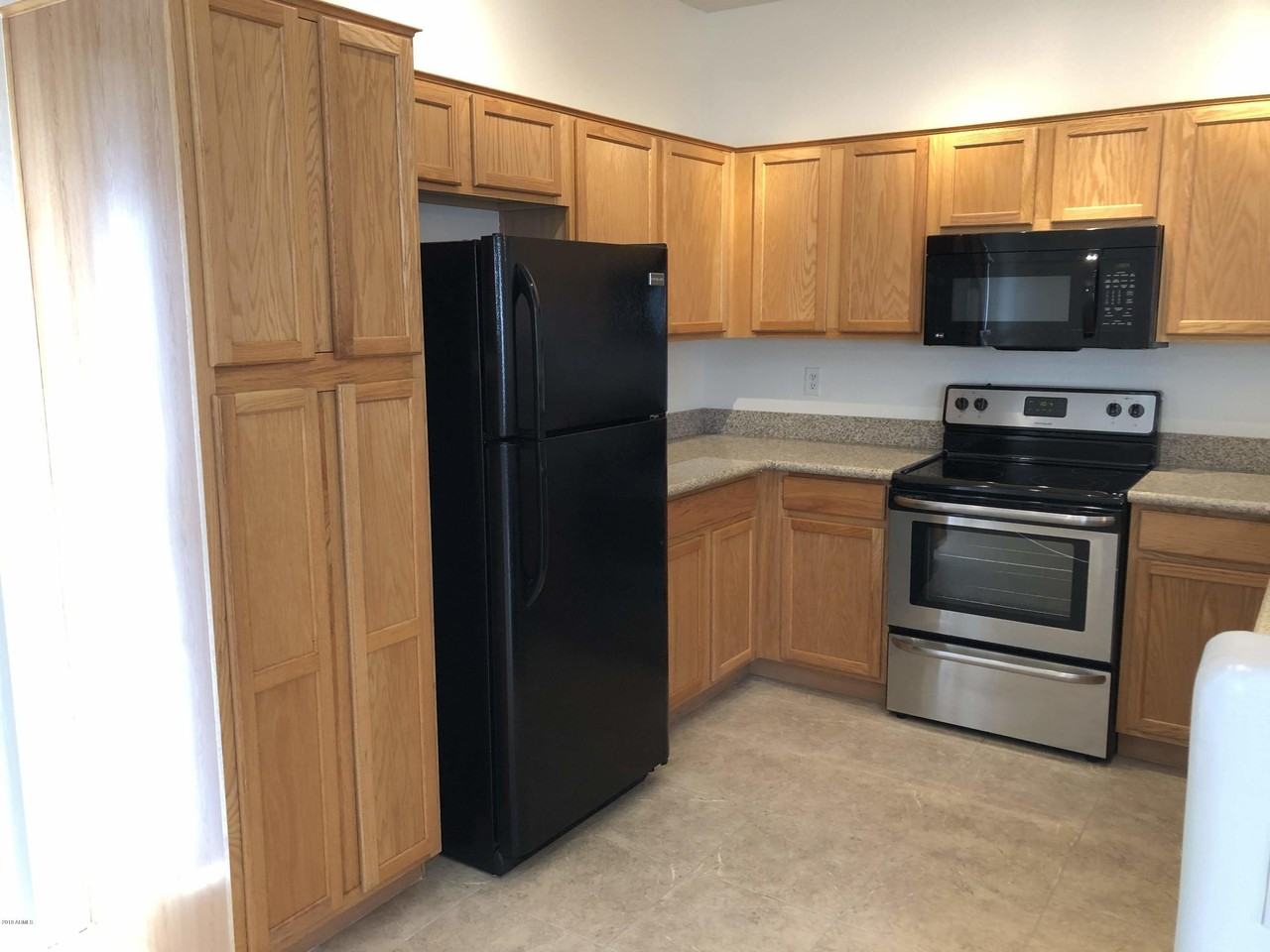 15369 W Acapulco Ln - Photo 7 of 28