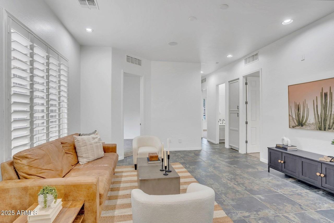 4756 E Ironhorse Rd - Photo 5 of 49