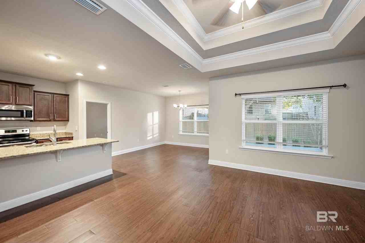 7824 Barrington Ln - Photo 6 of 27