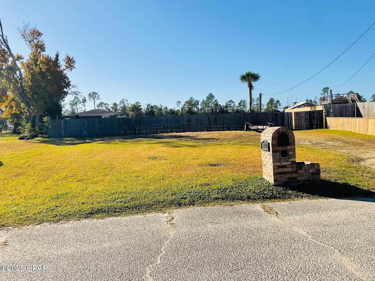 810 W 8th Street Cir - Photo 4 of 4