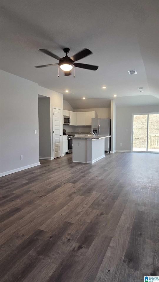 201 Skyline Loop - Photo 3 of 24