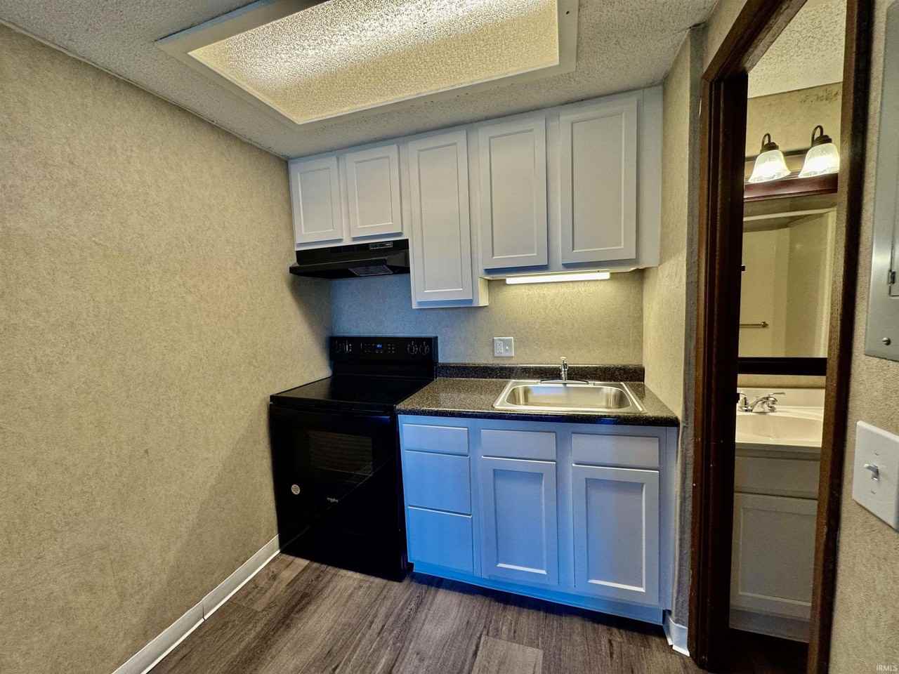 3126 S Acadia Ct - Photo 4 of 4