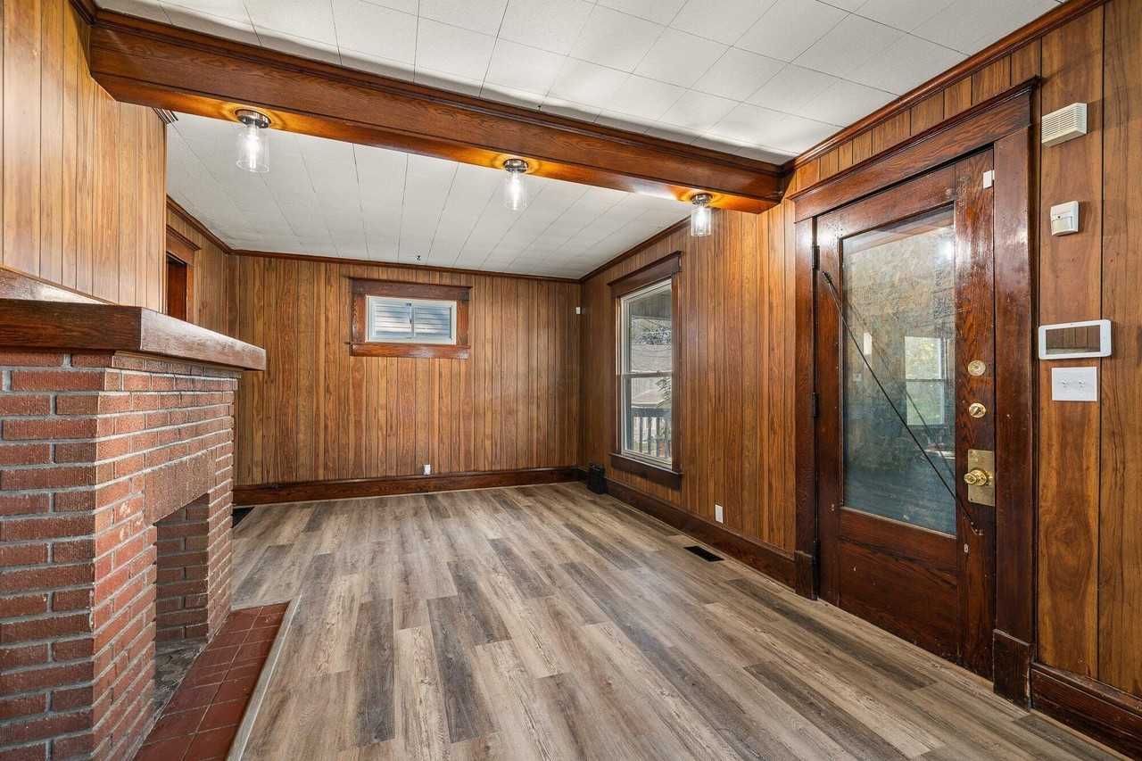 37 W Arch St - Photo 2 of 21