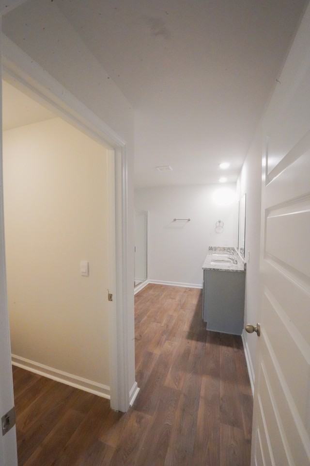 448 Coconut Dr - Photo 4 of 20