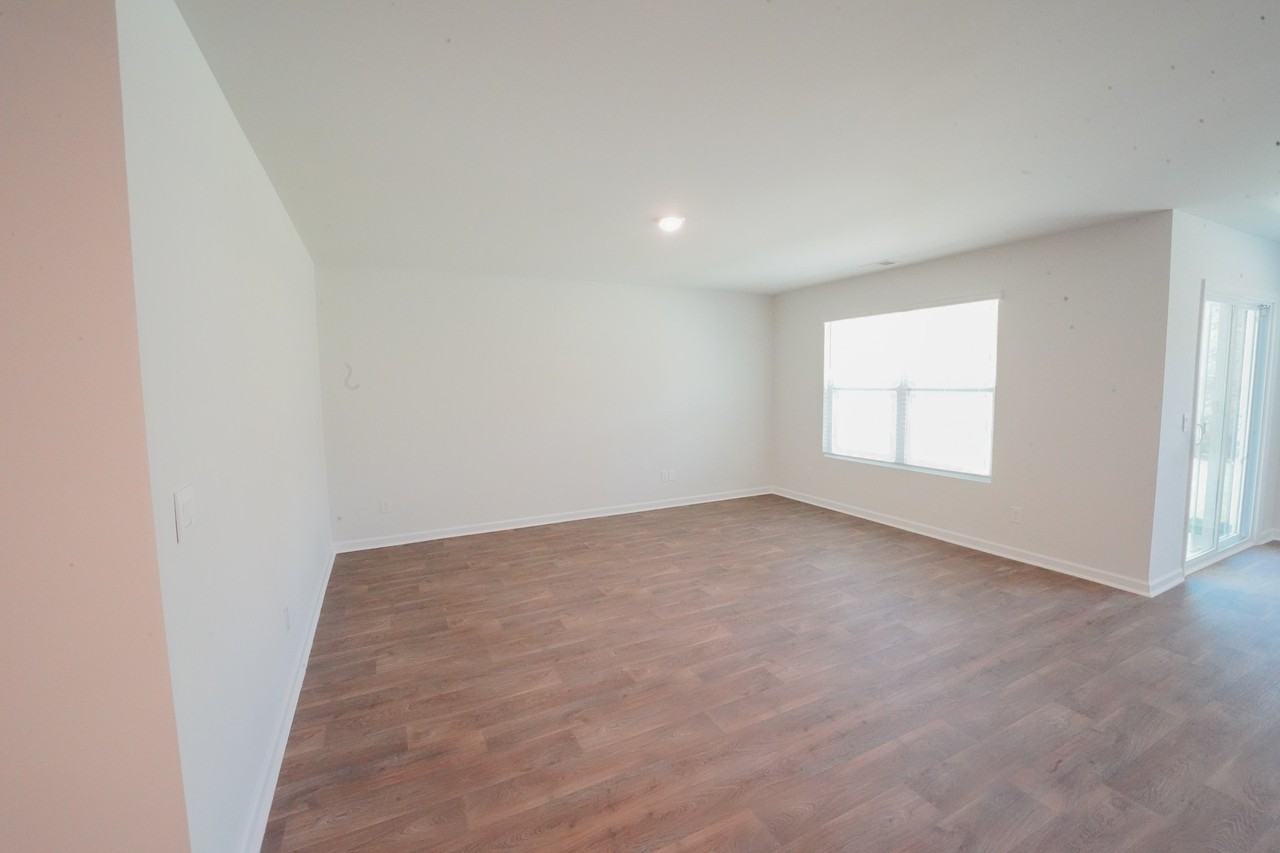 448 Coconut Dr - Photo 7 of 20