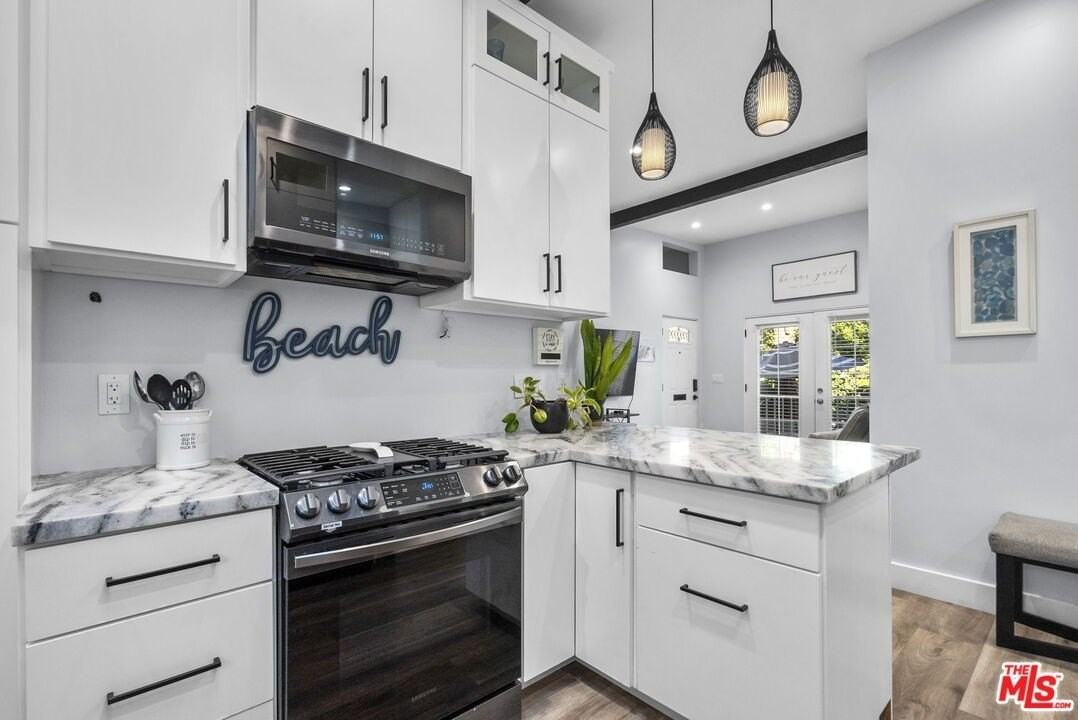 120 Driftwood St Unit 1/2 #1-2 - Photo 4 of 15