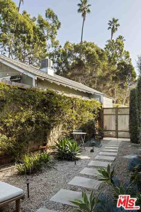 601 Crestmoore Pl - Photo 7 of 45