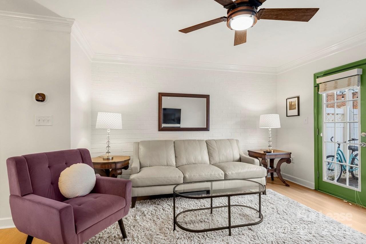 1318 Green Oaks Ln - Photo 7 of 32