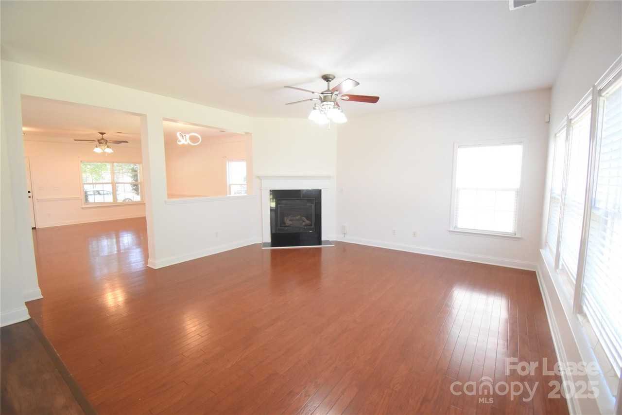 6728 Evanton Loch Rd - Photo 4 of 33