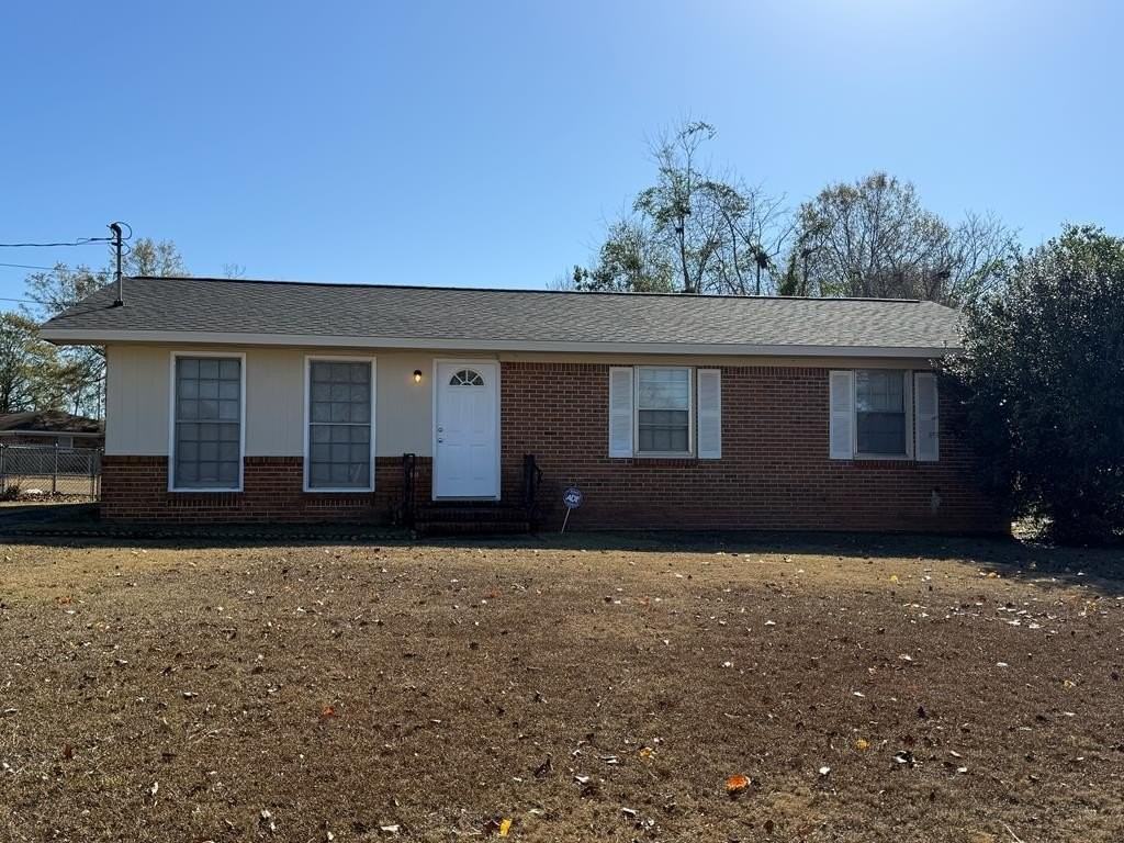 3206 Springdale Dr - Photo 2 of 18