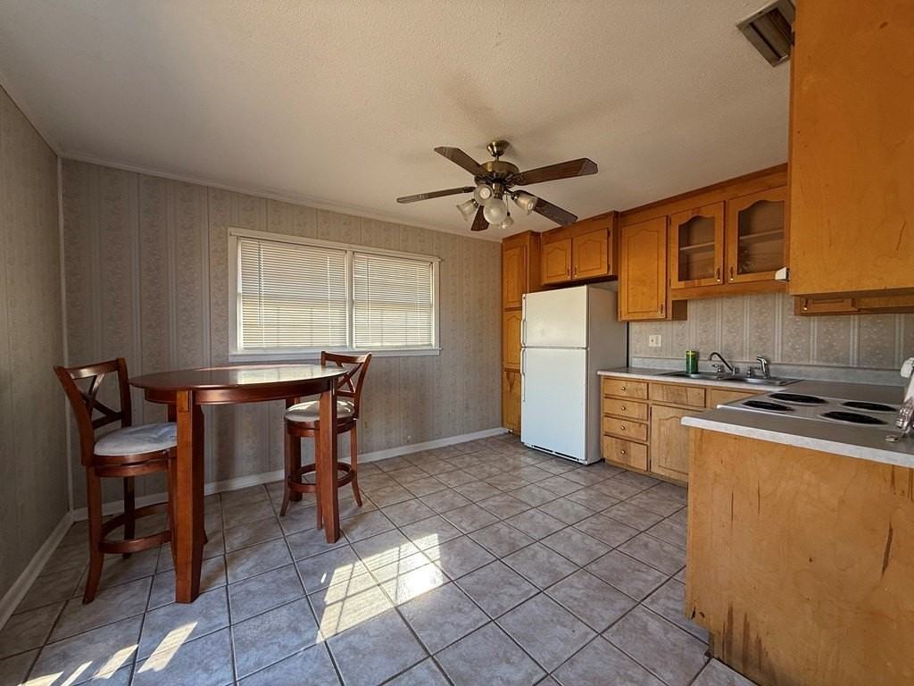 3206 Springdale Dr - Photo 7 of 18