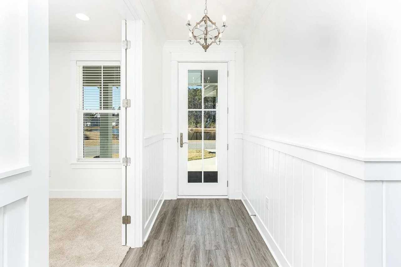 36 W Sandlefoot Ln - Photo 6 of 10