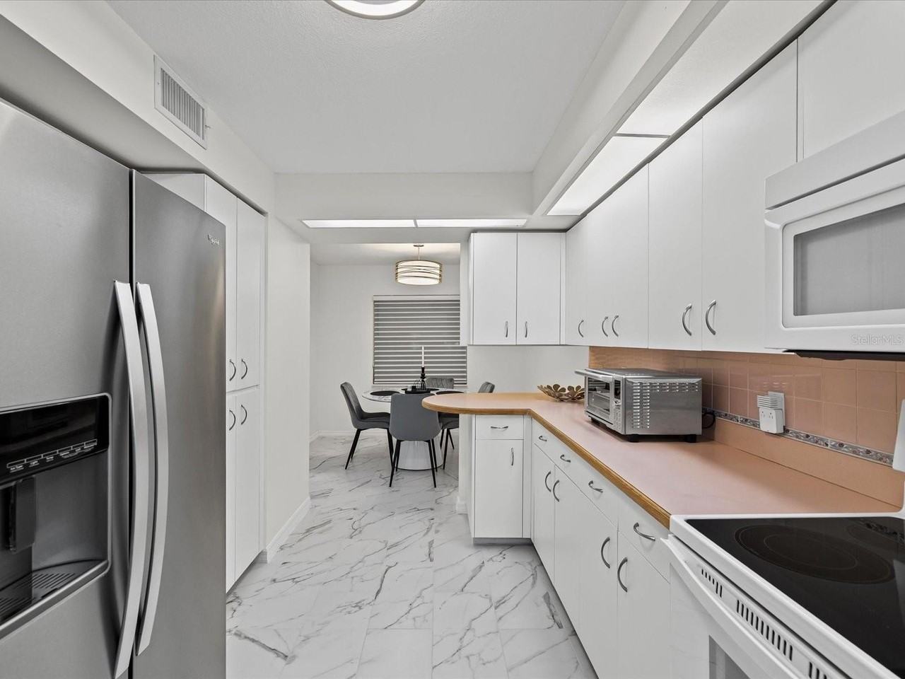 6650 Sunset Way - Photo 4 of 37