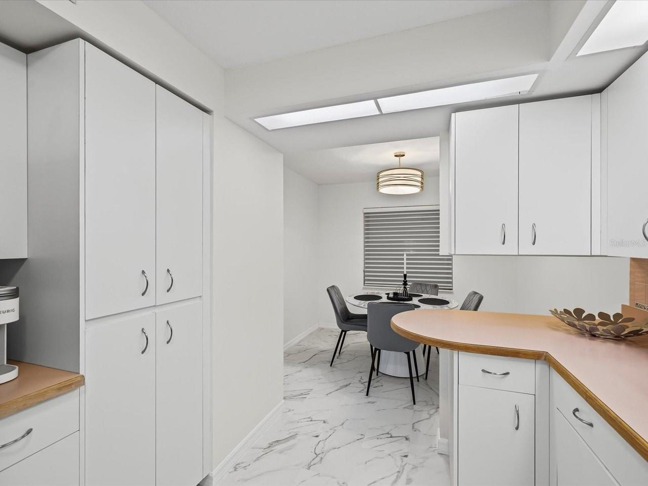 6650 Sunset Way - Photo 6 of 37