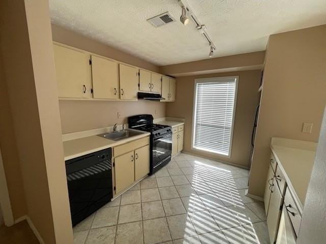 1103 Cumberland Ct Se - Photo 5 of 13