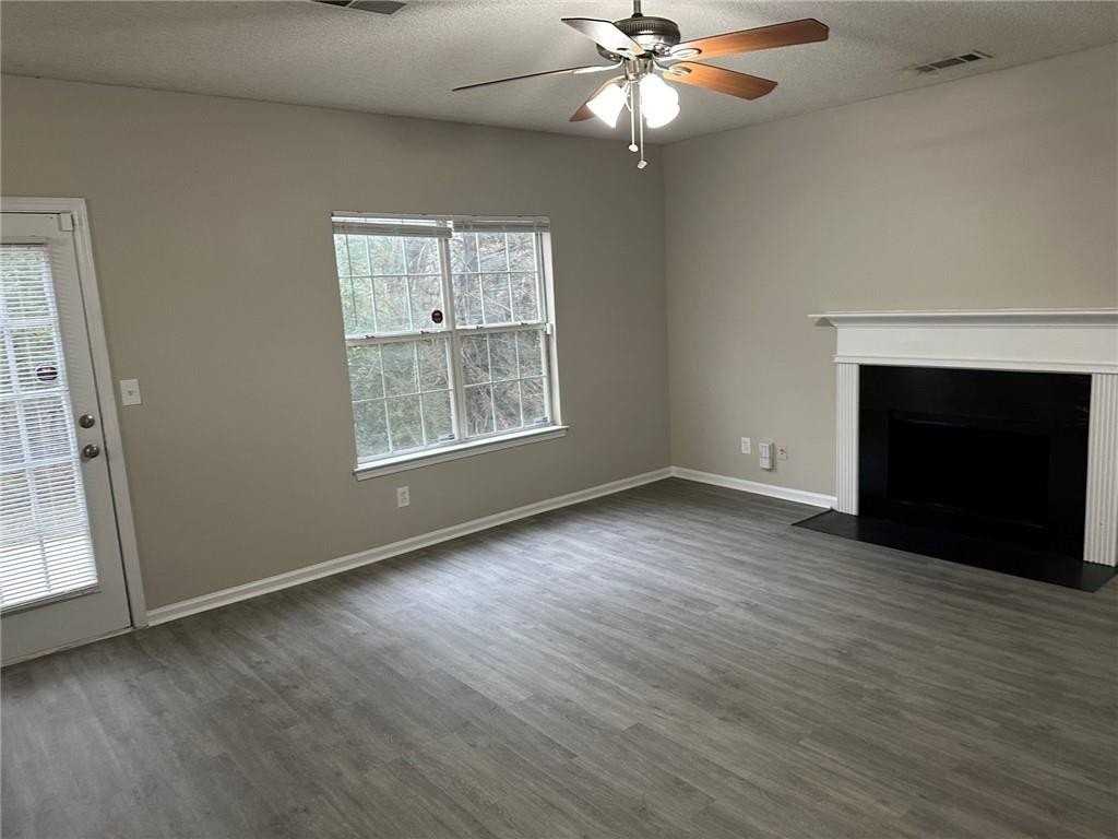 6558 Pole Creek Dr - Photo 2 of 15