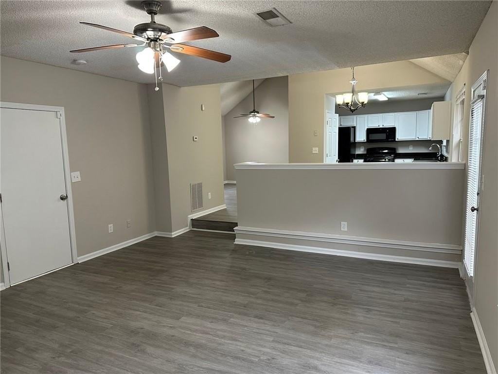 6558 Pole Creek Dr - Photo 4 of 15