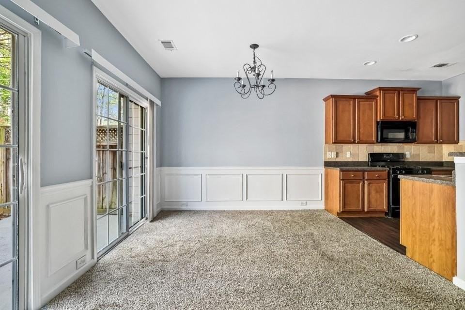 2872 Cross Creek Ct - Photo 4 of 10