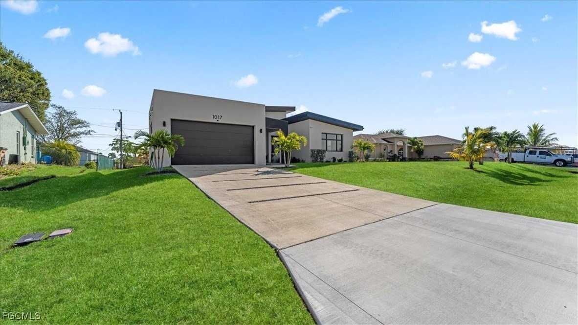 1017 Ne 4th Pl - Photo 3 of 34