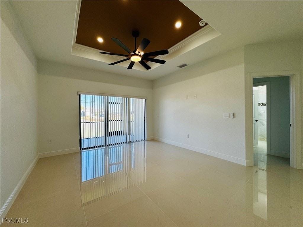 3948 20th St W - Photo 4 of 31