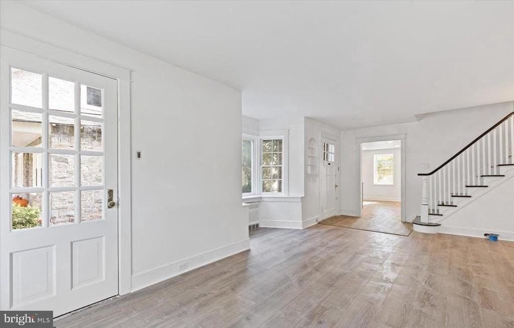 514 E Lancaster Ave - Photo 3 of 13