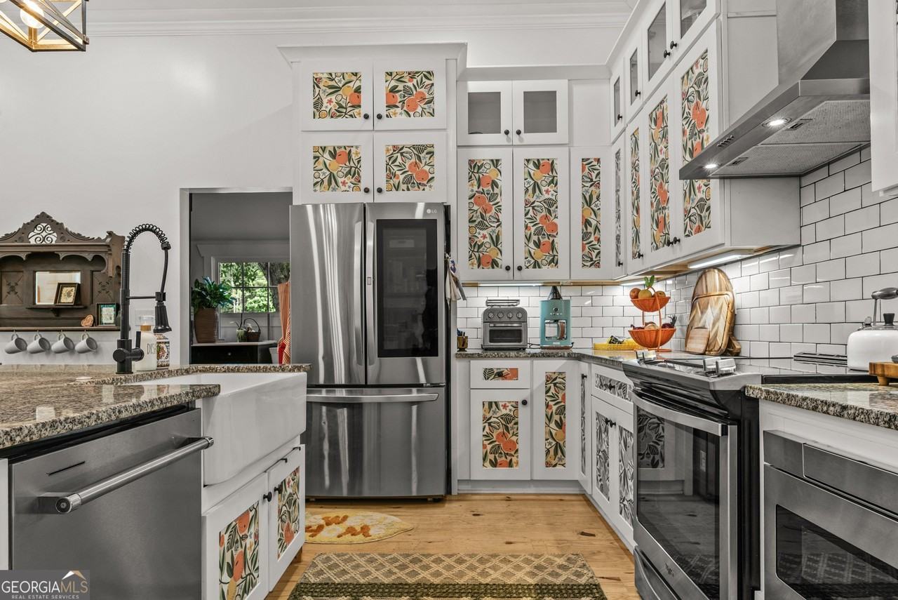 1580 Farmington Rd - Photo 6 of 20