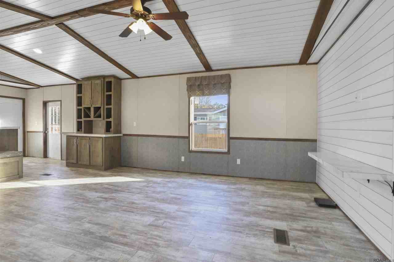 19218 Mclin Rd - Photo 2 of 13