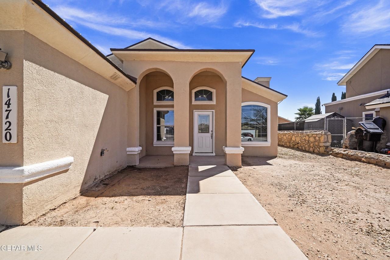 14720 Sand Gate Dr - Photo 3 of 30