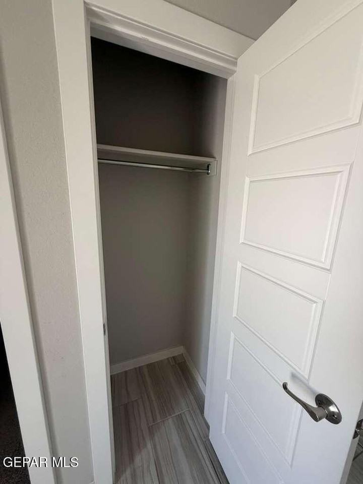 10128 Prairie Flax Dr - Photo 6 of 11