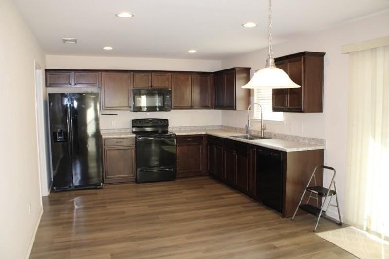 234 S Beckingham Dr - Photo 5 of 17